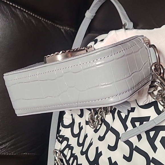 MARC JACOBS SNAPSHOT BAG CROC-EMBOSSED CROSSBODY SILVER GREY - Picture 4 of 7